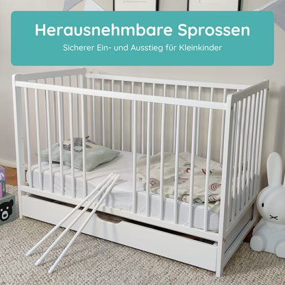 Babybett Kinderbett 60x120 Gitterbett Baby Bett Komplett-Set mit Matratze Beistellbett mitwachsend, Lattenrost höhenverstellbar mit abnehmbaren Sprossen, mit Schublade | weiß Kiefer-Vollholz