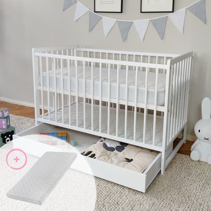 Babybett Kinderbett 60x120 Gitterbett Baby Bett Komplett-Set mit Matratze Beistellbett mitwachsend, Lattenrost höhenverstellbar mit abnehmbaren Sprossen, mit Schublade | weiß Kiefer-Vollholz