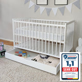 Babybett Kinderbett 60x120 Gitterbett Baby Bett Komplett-Set Beistellbett mitwachsend, Lattenrost höhenverstellbar mit abnehmbaren Sprossen | weiß Kiefer-Vollholz