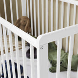 Babybett Kinderbett 60x120 Gitterbett Baby Bett Komplett-Set Beistellbett mitwachsend, Lattenrost höhenverstellbar mit abnehmbaren Sprossen | weiß Kiefer-Vollholz