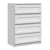 Commode blanche avec un cadre décoratif délicat, petite table de chevet dans le couloir de la chambre, armoire, buffet, buffet haut avec tiroirs