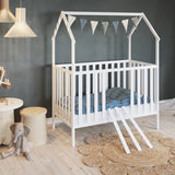 Lit bébé lit cabane 60x120 | Barreaux 70x140 cm réglables en hauteur et amovibles avec matelas (en option) | blanc très stable Fabriqué en Europe 140 x 70